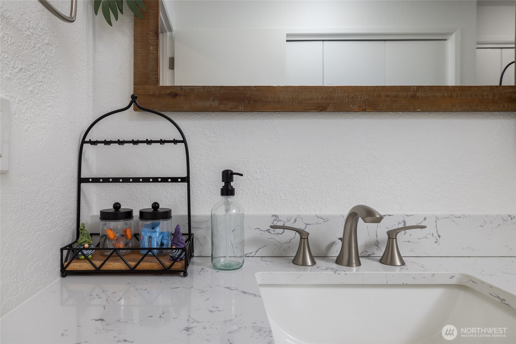 26928 State Route 525 , Coupeville, WA 98239