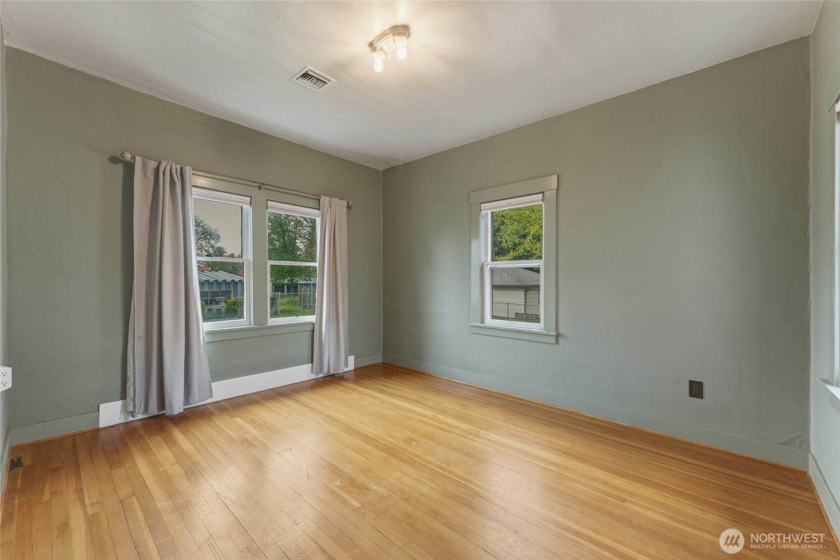 965 E Alder Street , Walla Walla, WA 99362