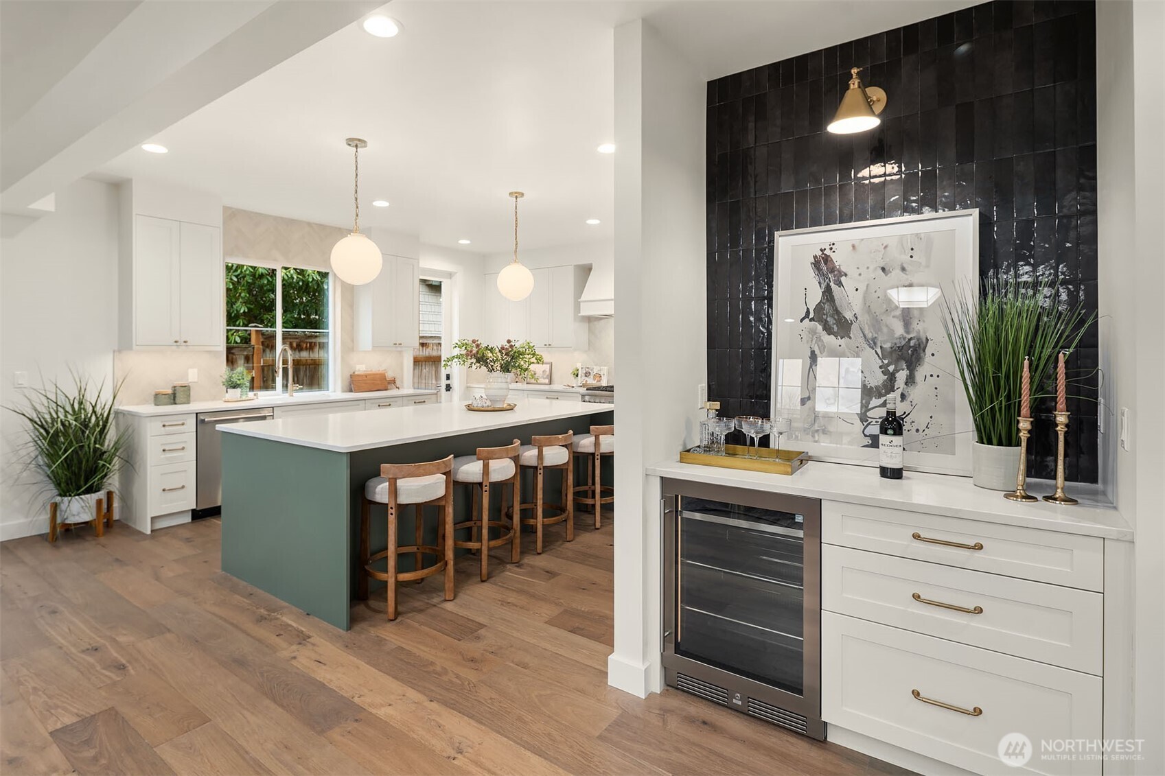 11416 NE 90th Street , Kirkland, WA 98033