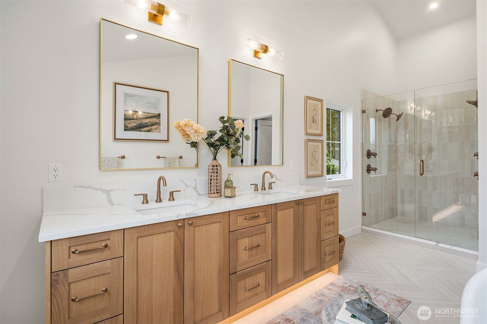 11416 NE 90th Street , Kirkland, WA 98033