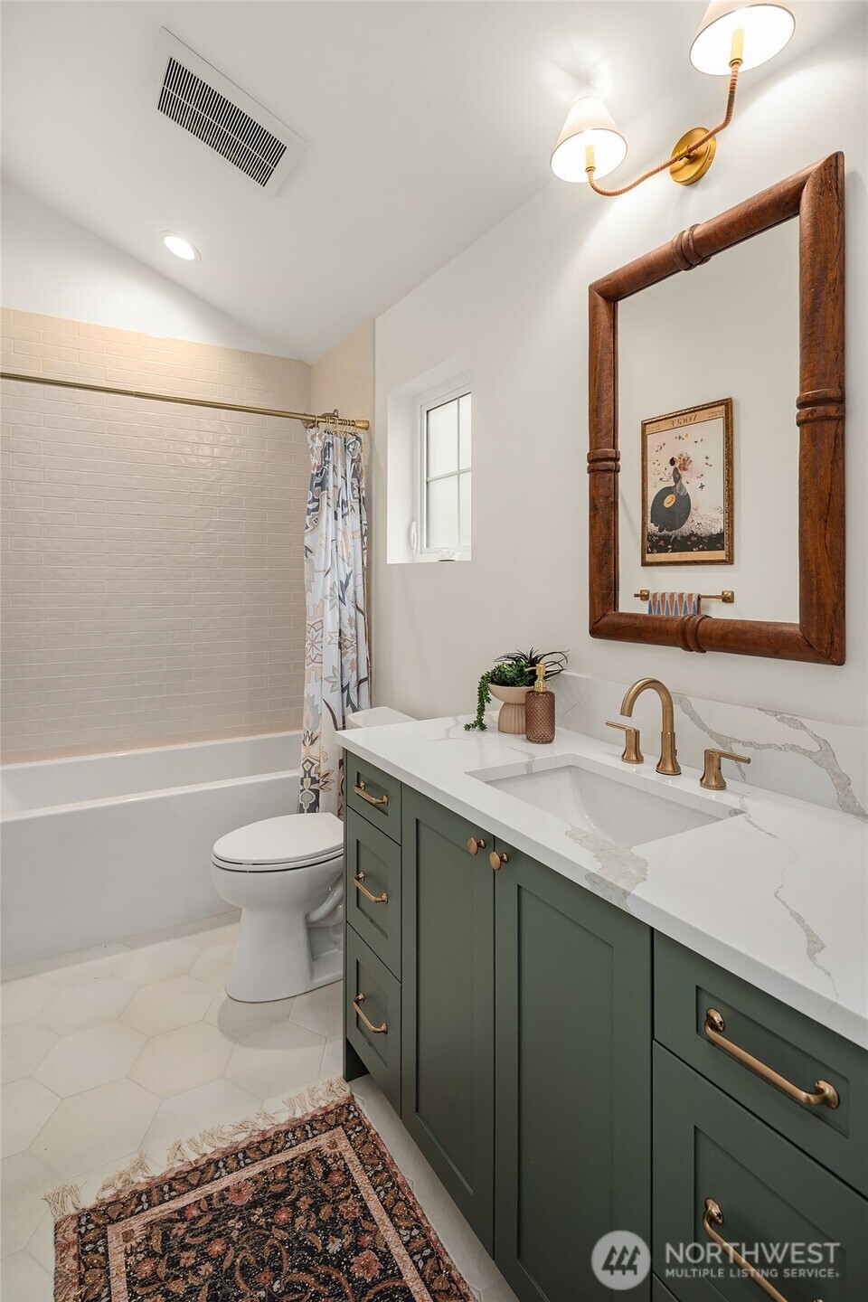 11416 NE 90th Street , Kirkland, WA 98033