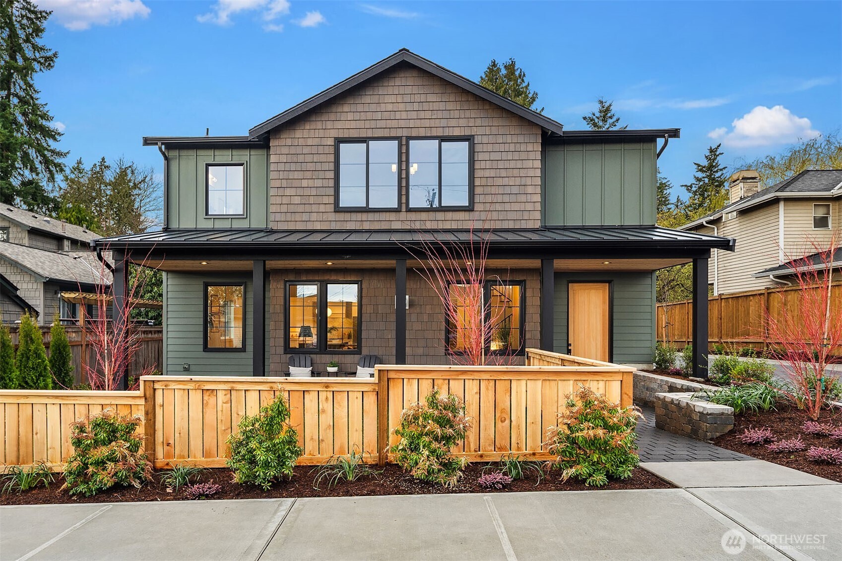 11416 NE 90th Street , Kirkland, WA 98033
