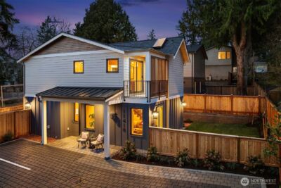 11418 NE 90th Street , Kirkland, WA 98033