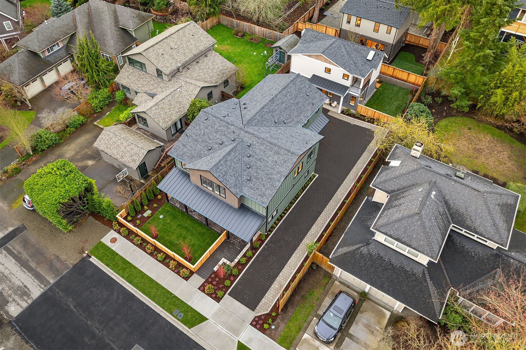 11418 NE 90th Street , Kirkland, WA 98033