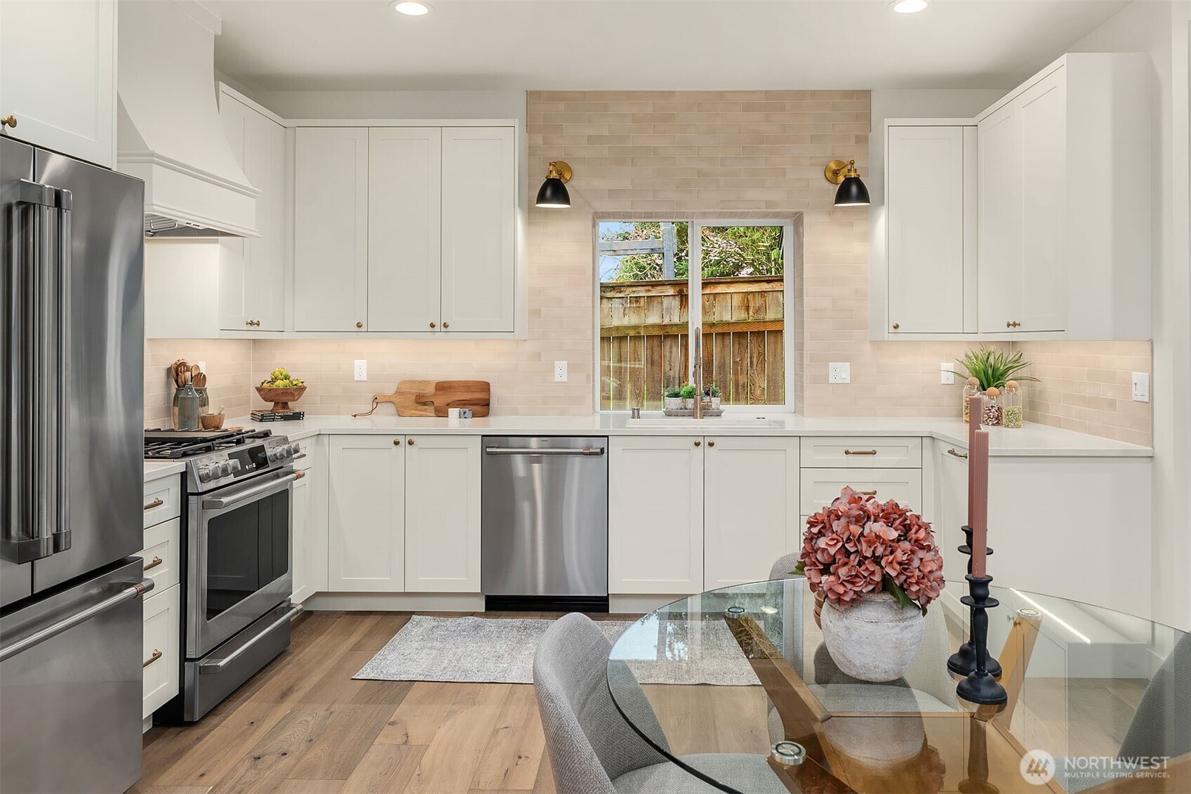 11418 NE 90th Street , Kirkland, WA 98033