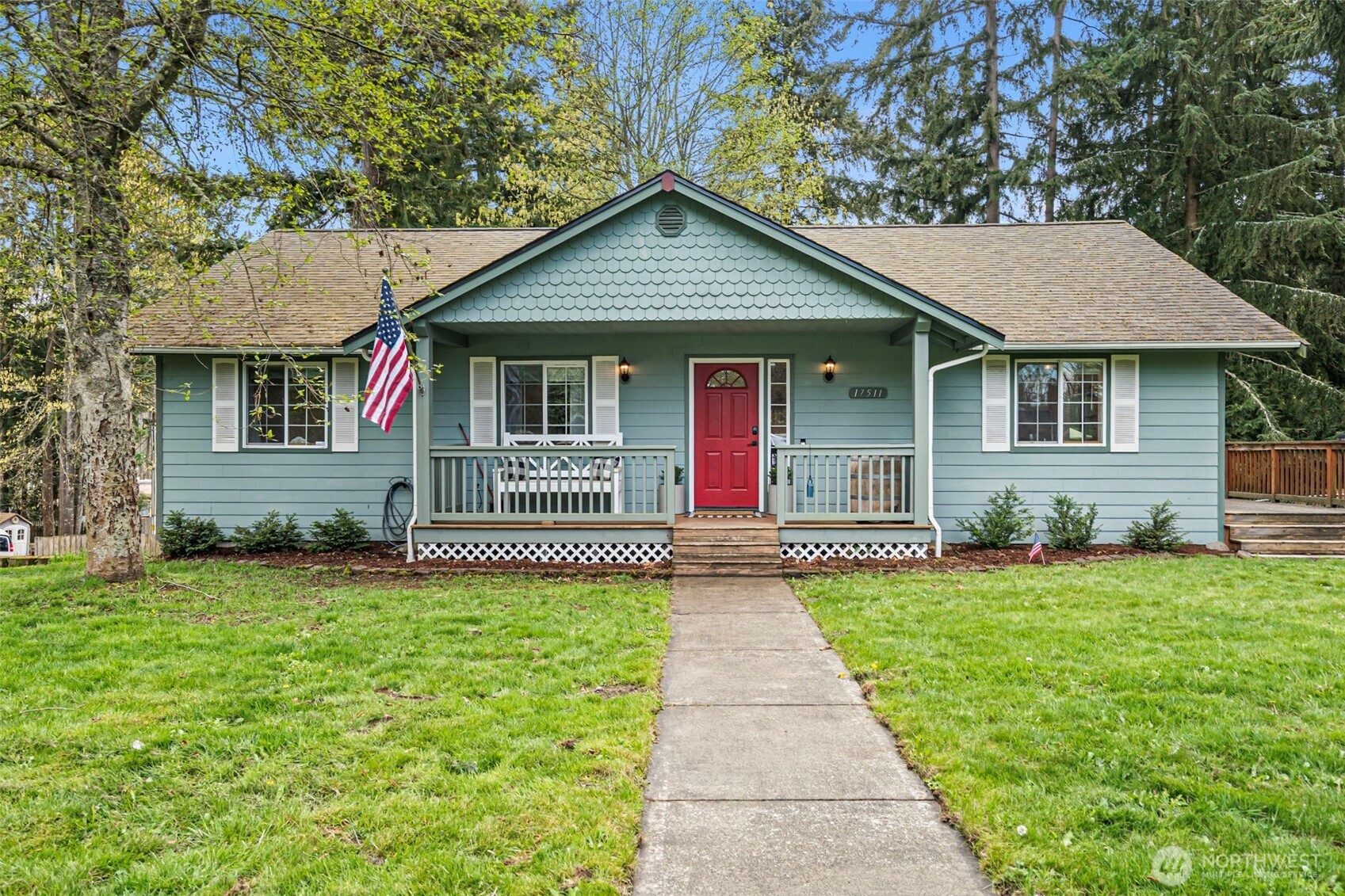 17511 Scenic Shores Court SE, Yelm, WA 98597