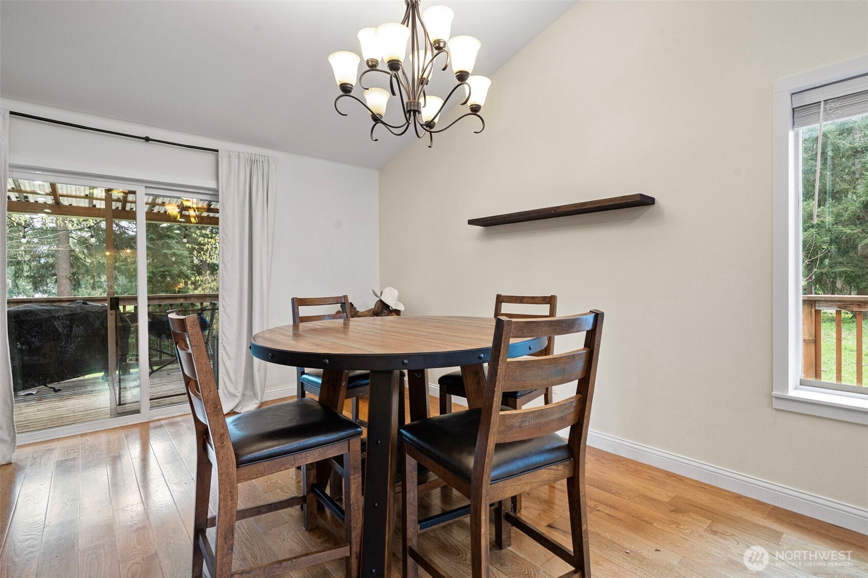 17511 Scenic Shores Court SE, Yelm, WA 98597