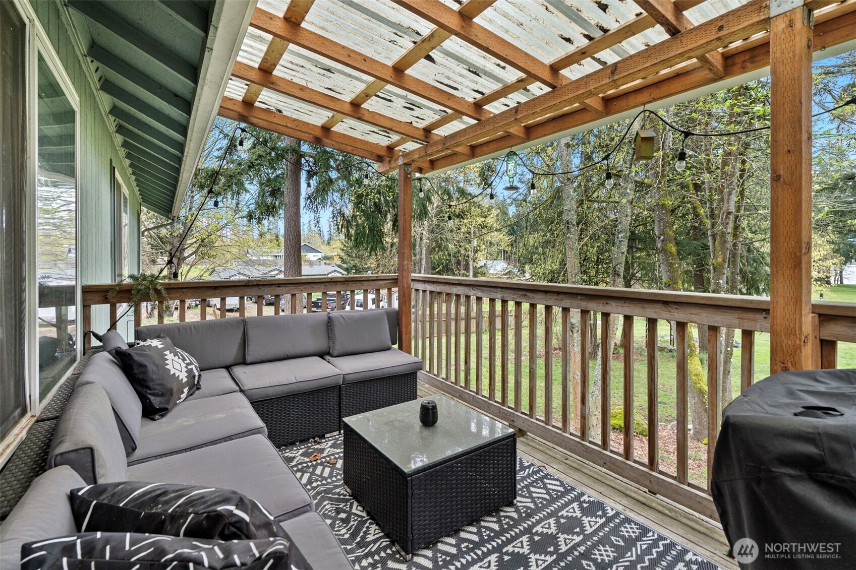 17511 Scenic Shores Court SE, Yelm, WA 98597