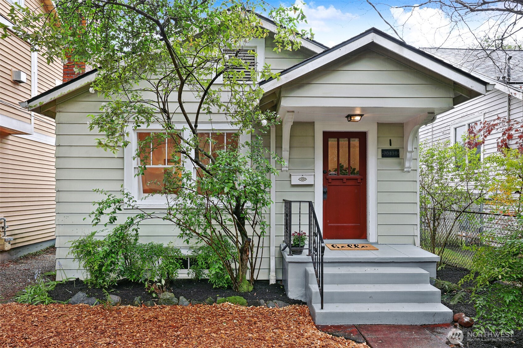 7049 Ravenna Avenue NE #B, Seattle, WA 98115