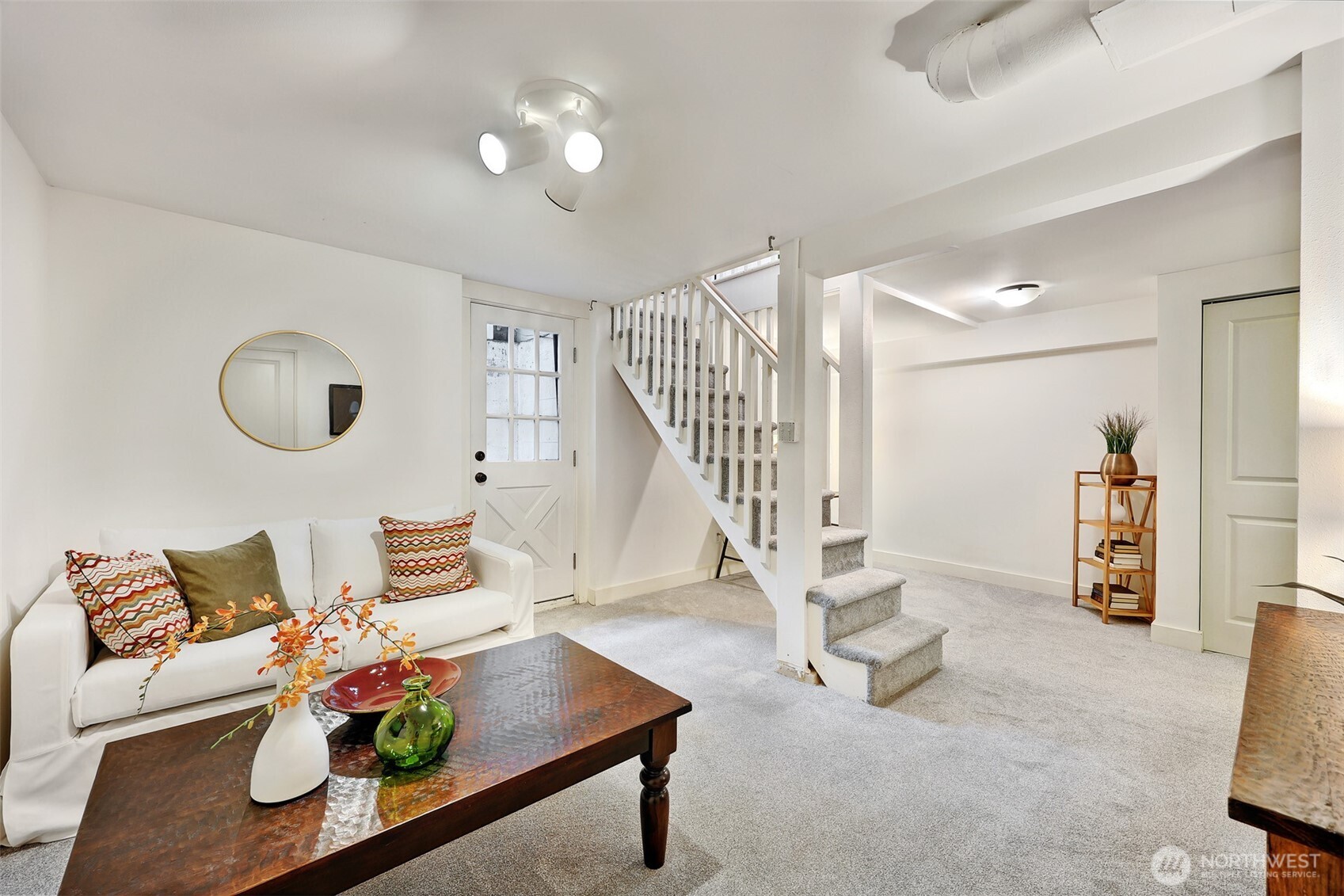 7049 Ravenna Avenue NE #B, Seattle, WA 98115