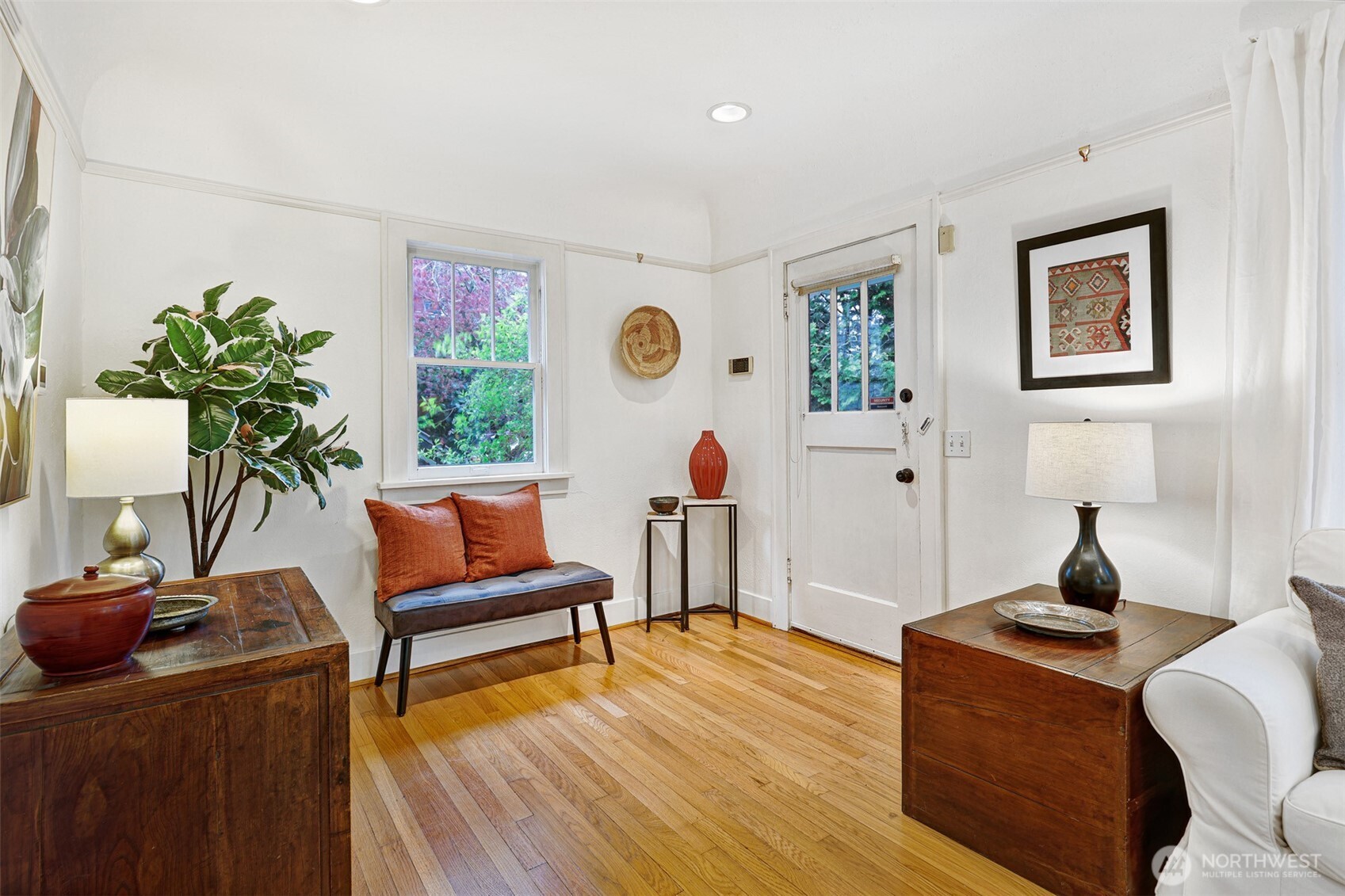 7049 Ravenna Avenue NE #B, Seattle, WA 98115