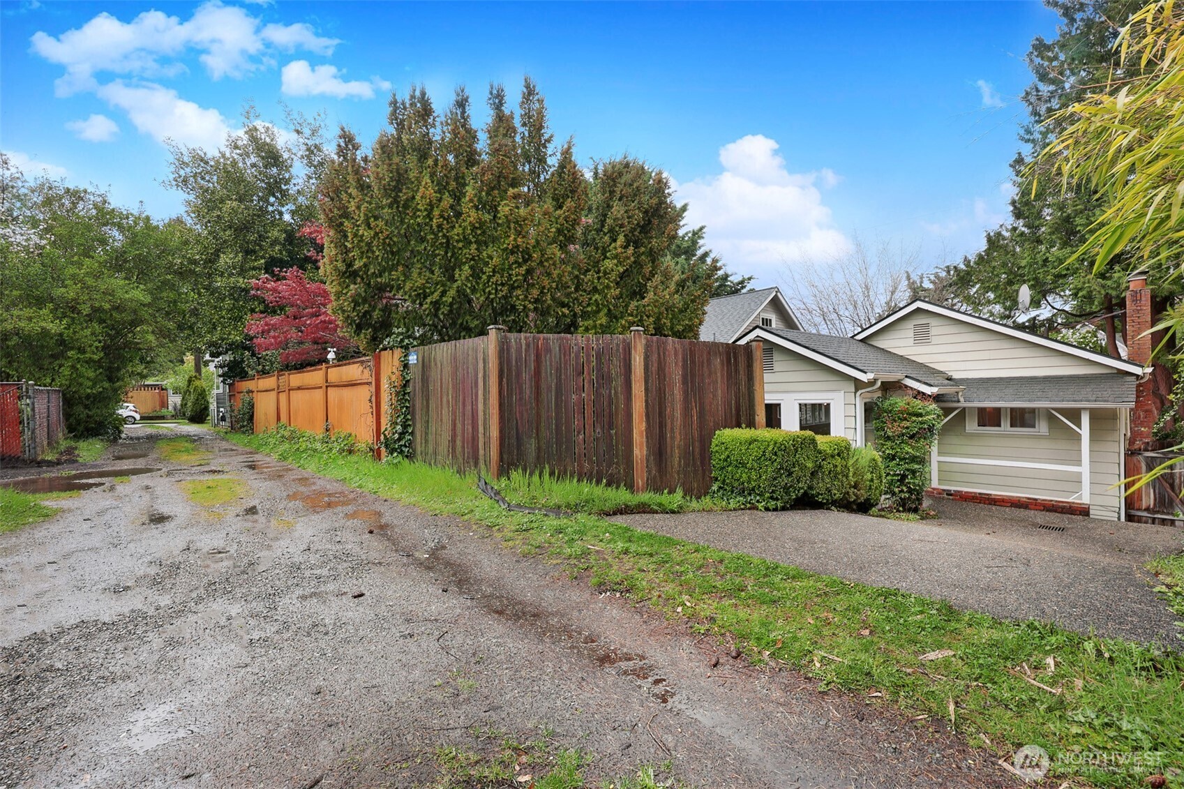 7049 Ravenna Avenue NE #B, Seattle, WA 98115