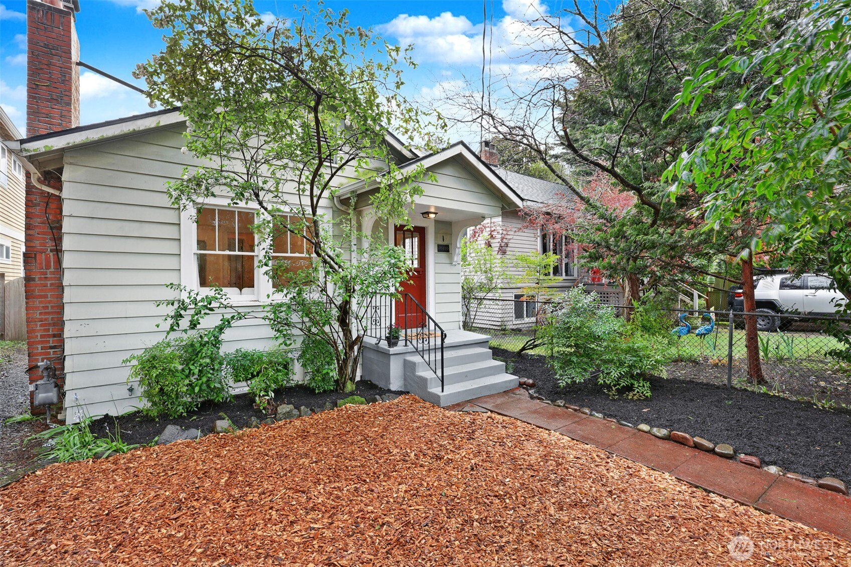 7049 Ravenna Avenue NE #B, Seattle, WA 98115