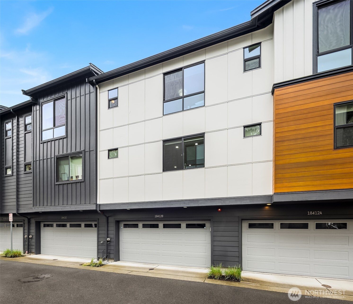 18412 96th Drive NE #B, Bothell, WA 98011