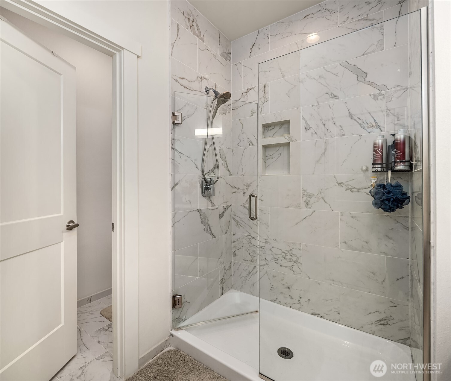 18412 96th Drive NE #B, Bothell, WA 98011