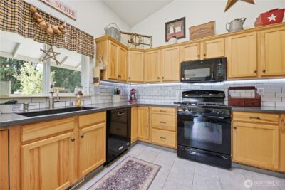 9227 176th Avenue SW, Rochester, WA 98579 - Photo 11