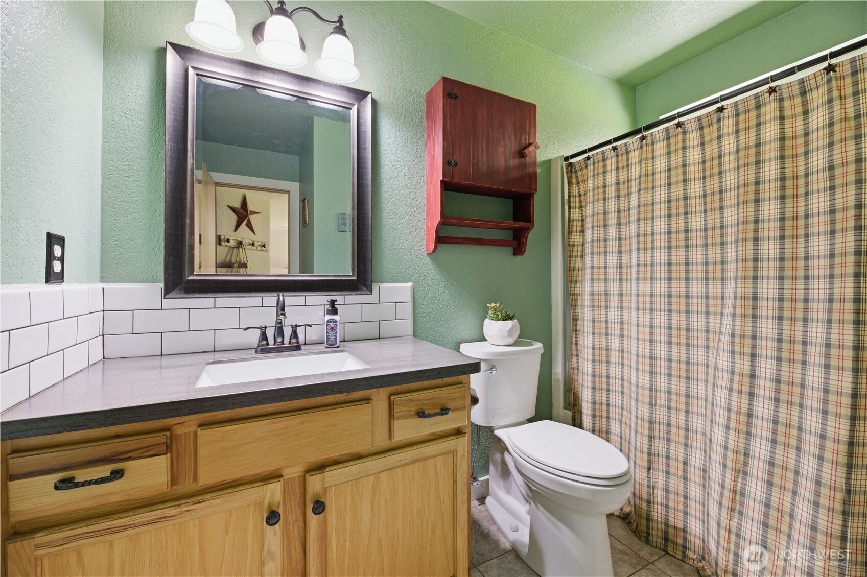 9227 176th Avenue SW, Rochester, WA 98579