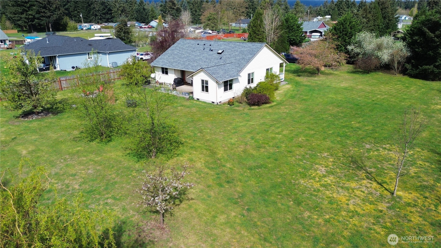 9227 176th Avenue SW, Rochester, WA 98579