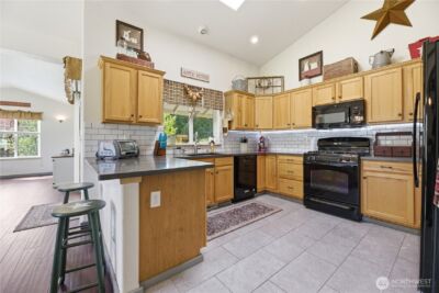 9227 176th Avenue SW, Rochester, WA 98579 - Photo 10