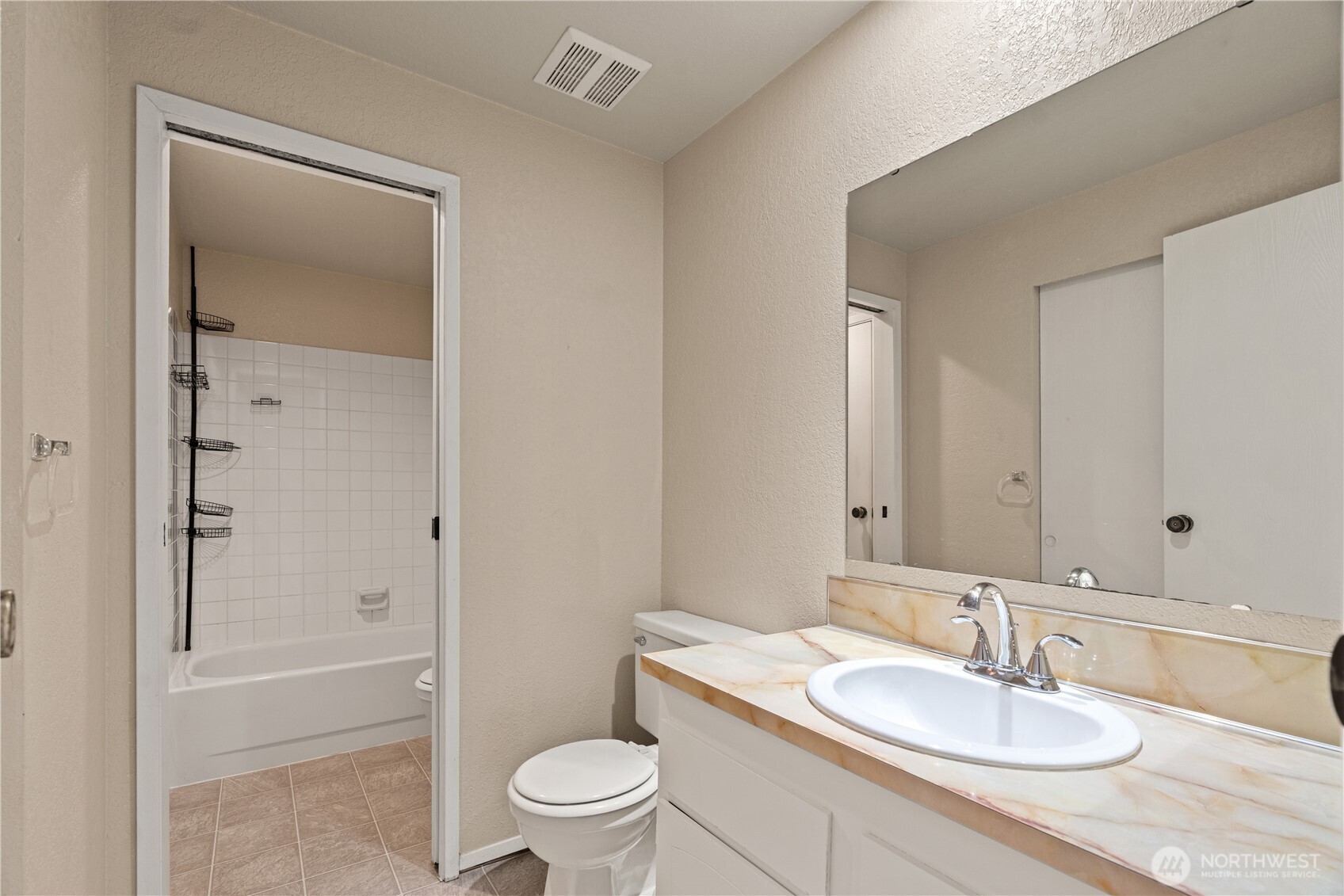 1319 S Puget Drive #D-35, Renton, WA 98055