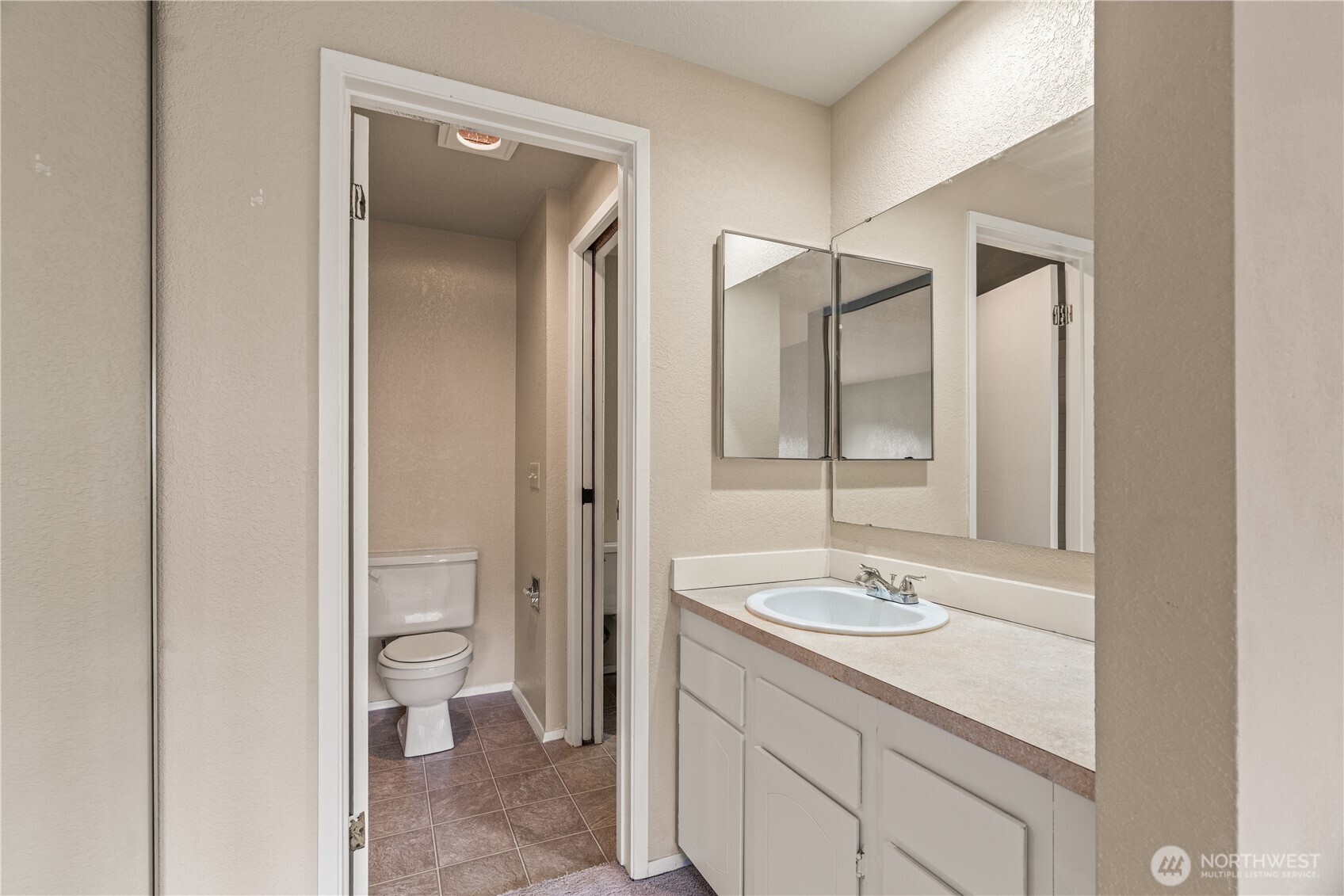 1319 S Puget Drive #D-35, Renton, WA 98055