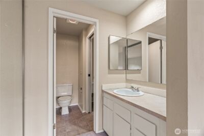 1319 S Puget Drive #D-35, Renton, WA 98055 - Photo 19