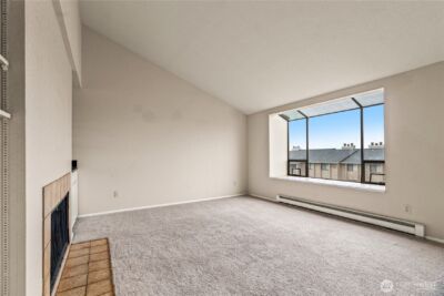 1319 S Puget Drive #D-35, Renton, WA 98055 - Photo 2