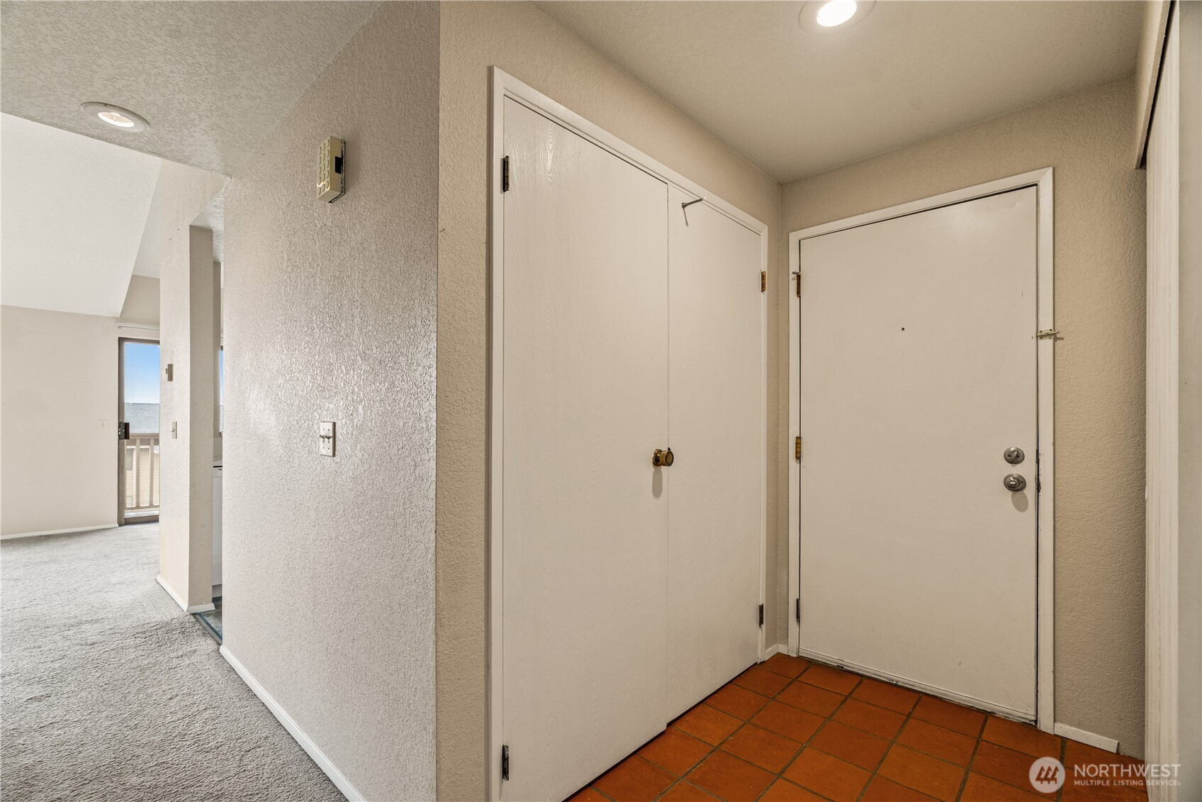 1319 S Puget Drive #D-35, Renton, WA 98055