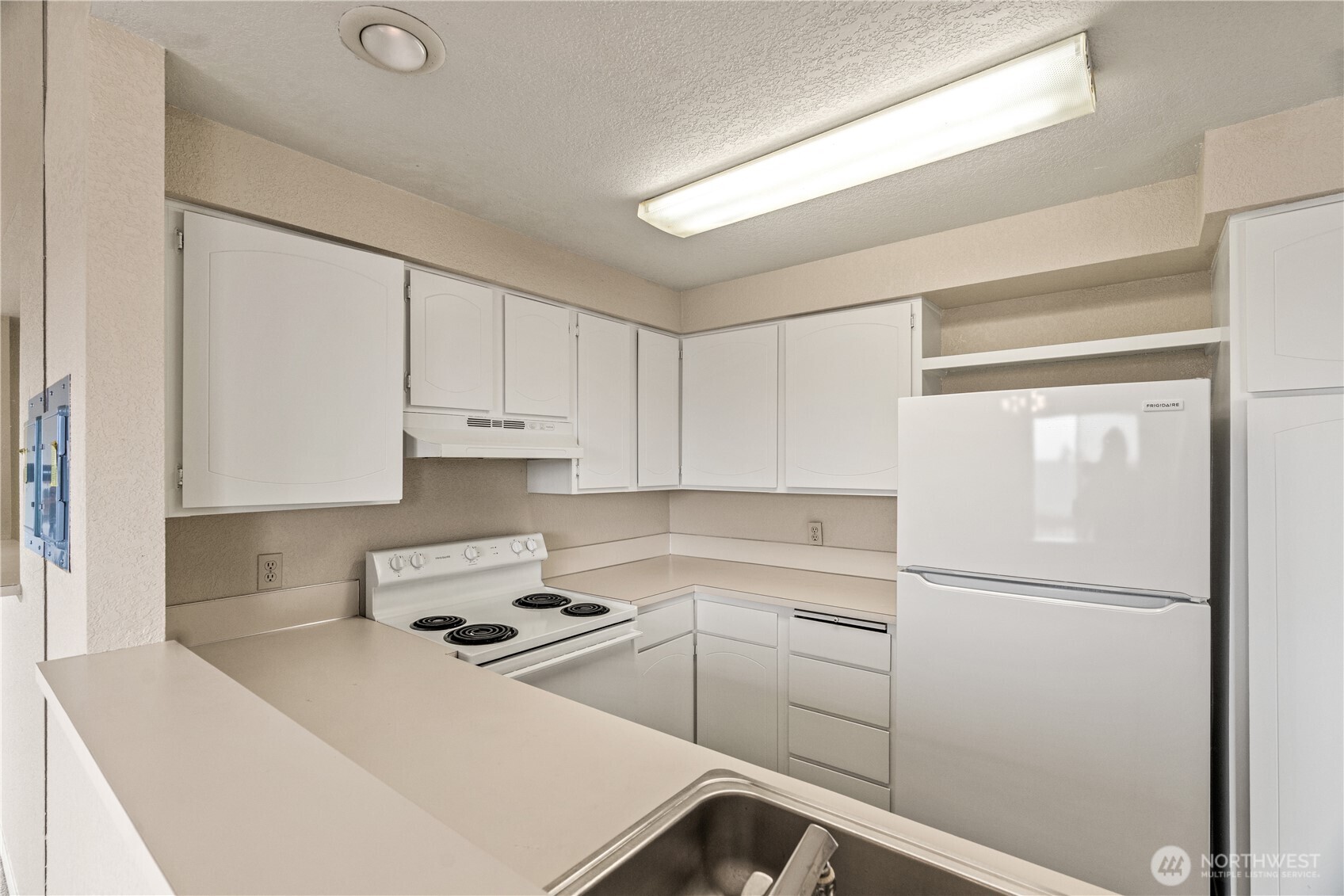 1319 S Puget Drive #D-35, Renton, WA 98055