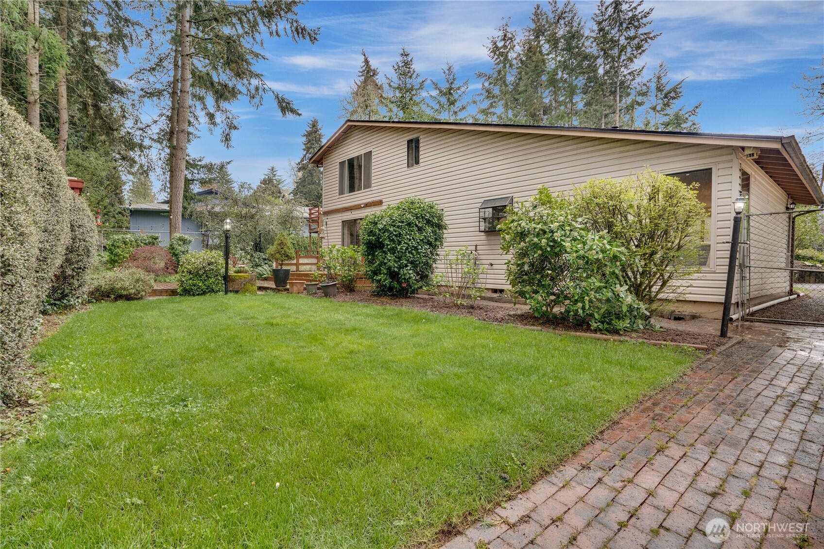 3910 82nd Avenue Ct W, University Place, WA 98466