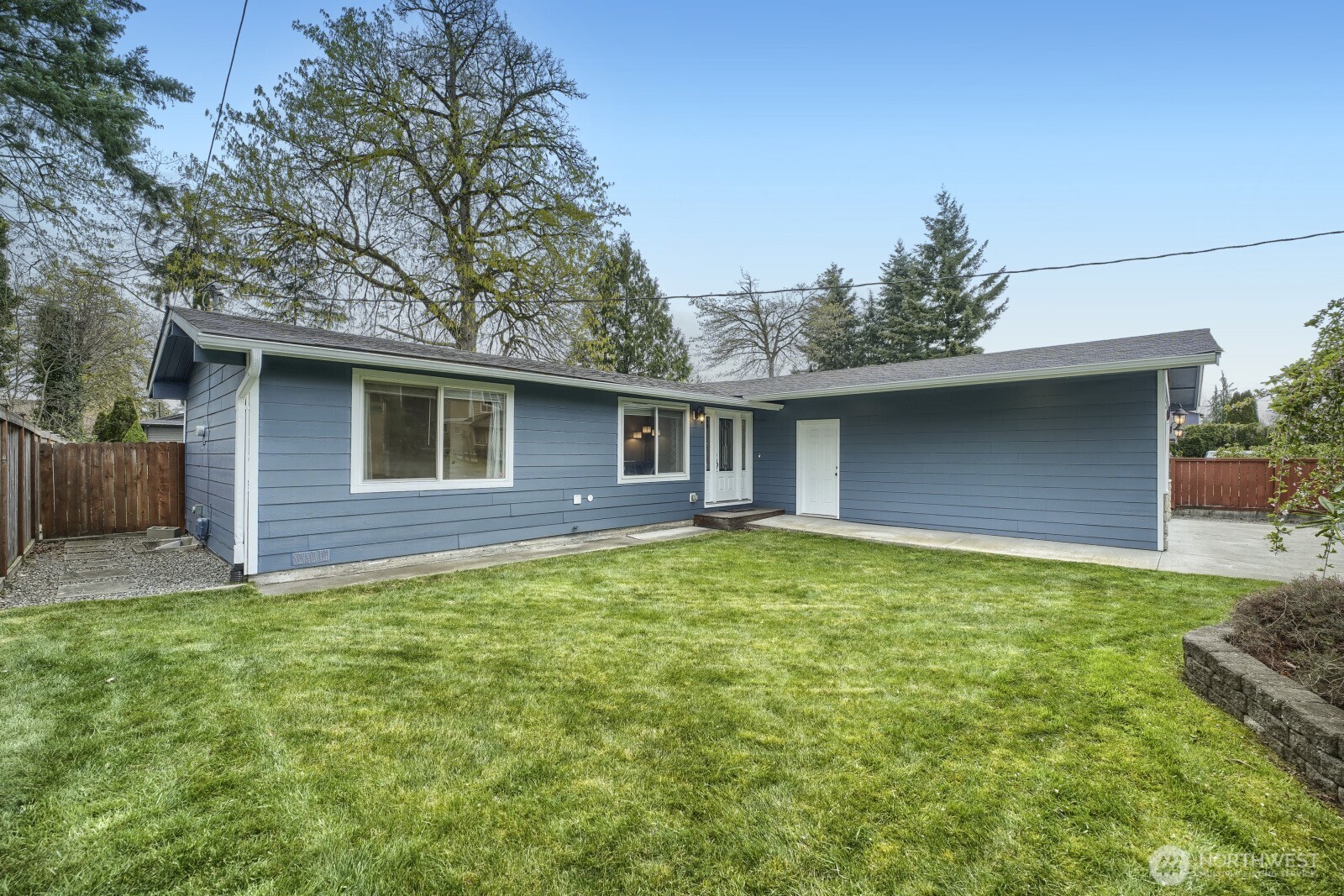 21650 SE 267th Street , Maple Valley, WA 98038-6110