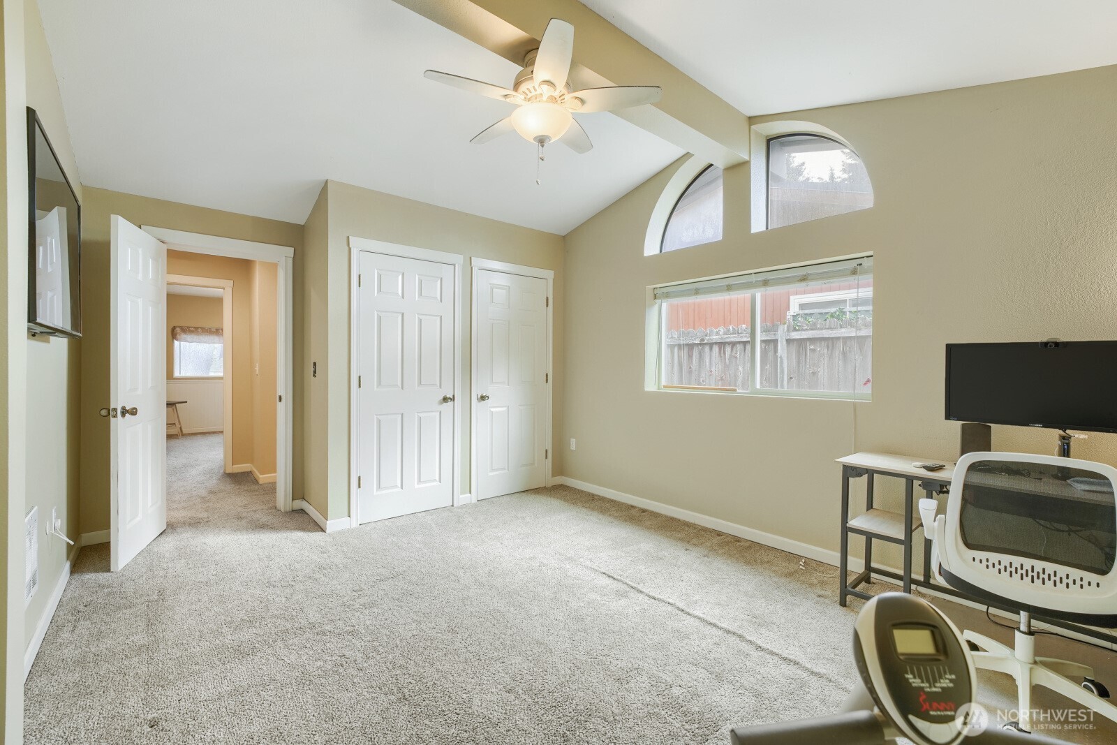 21650 SE 267th Street , Maple Valley, WA 98038-6110