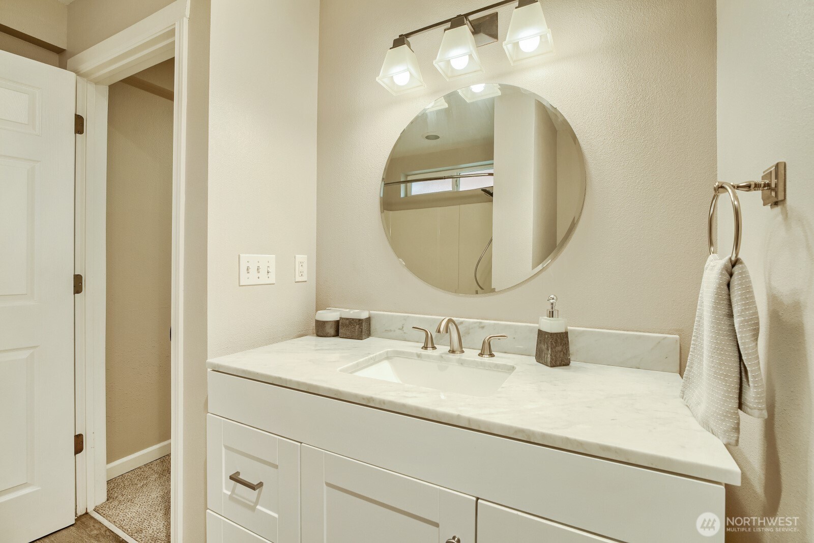 21650 SE 267th Street , Maple Valley, WA 98038-6110