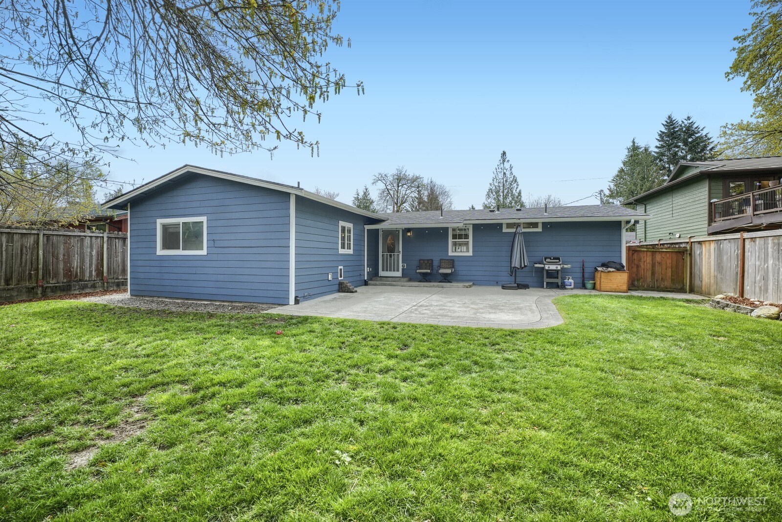 21650 SE 267th Street , Maple Valley, WA 98038-6110