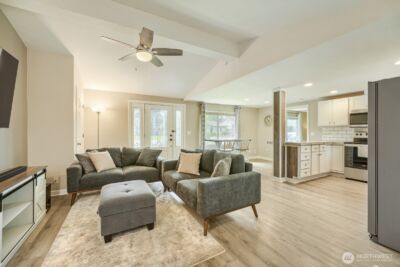 21650 SE 267th Street , Maple Valley, WA 98038-6110 - Photo 6