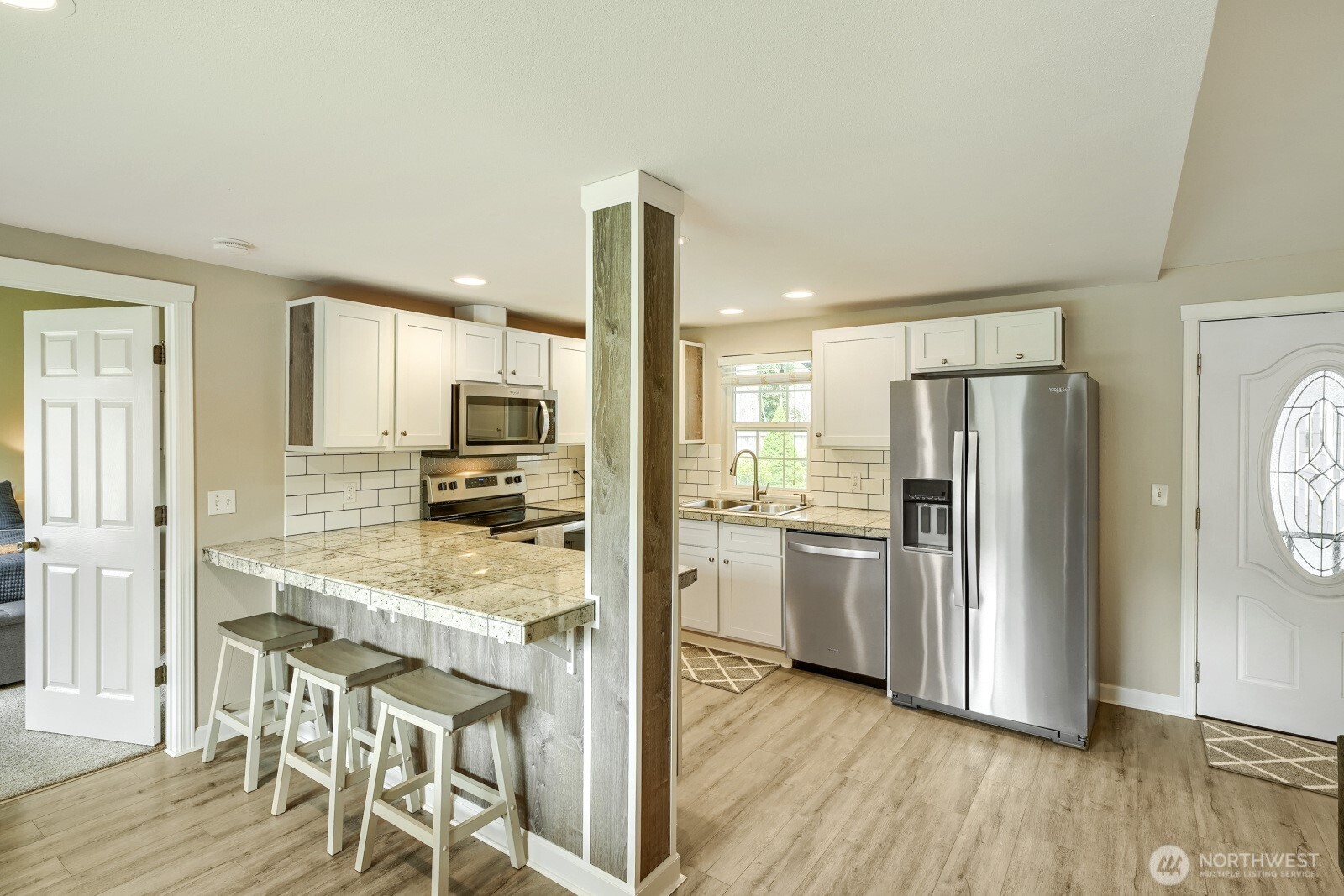 21650 SE 267th Street , Maple Valley, WA 98038-6110