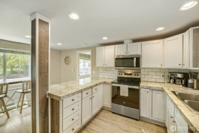 21650 SE 267th Street , Maple Valley, WA 98038-6110 - Photo 10