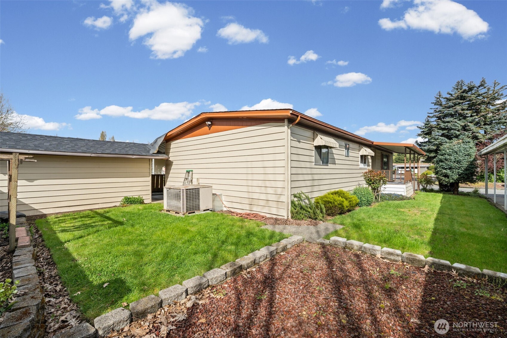 1402 22nd Street NE #27, Auburn, WA 98002