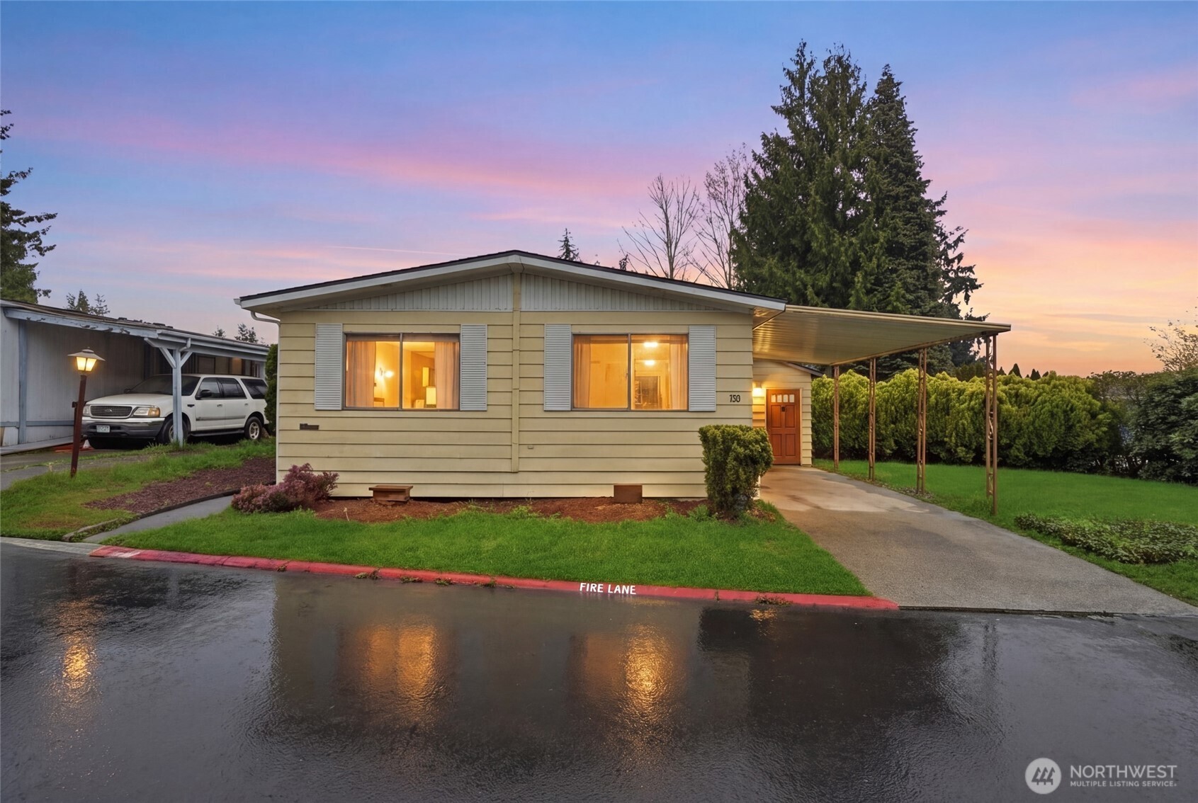 12605 E Gibson Rd #65, Everett, WA 98204-8601