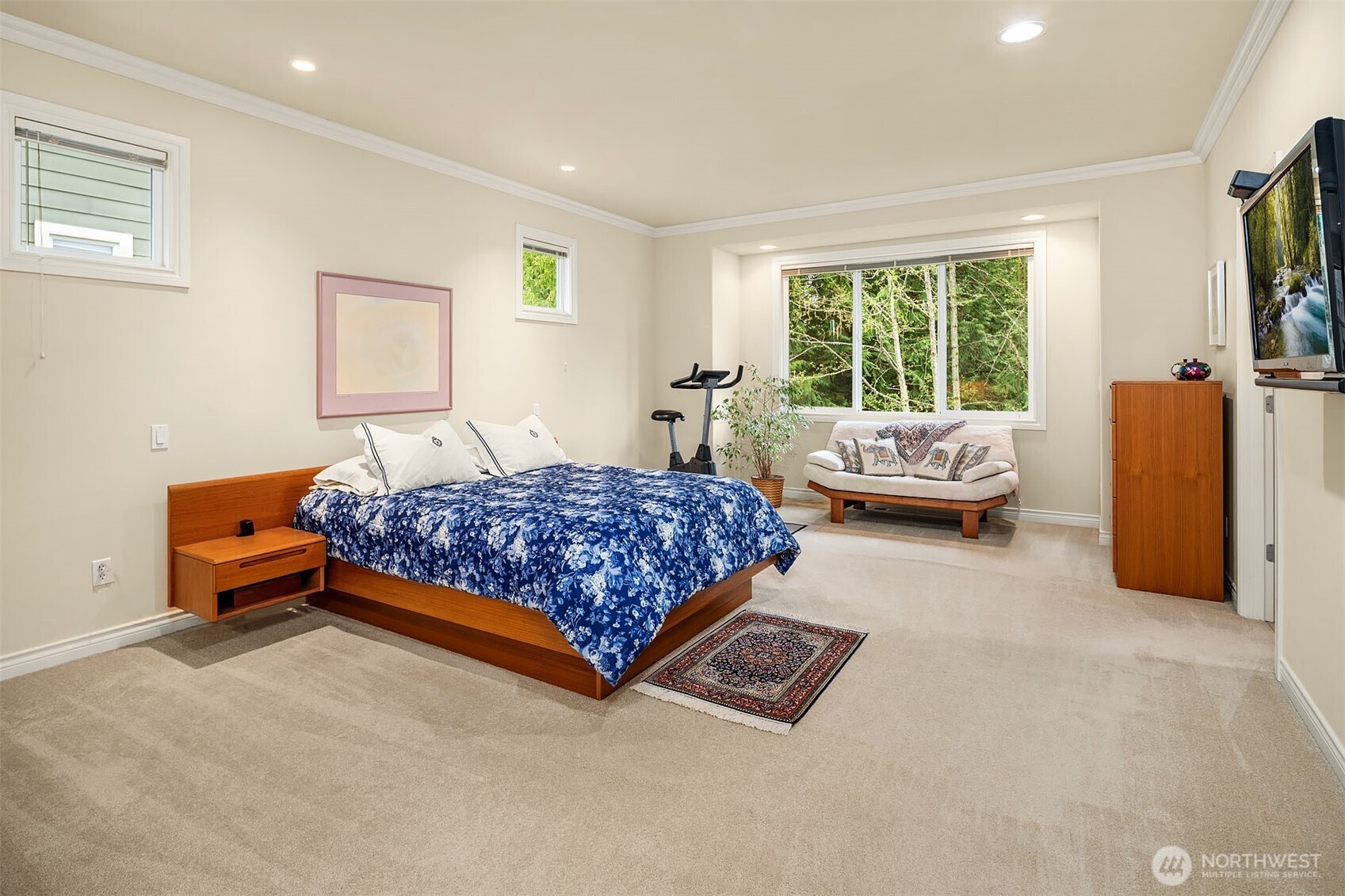 11787 159th Avenue NE, Redmond, WA 98052