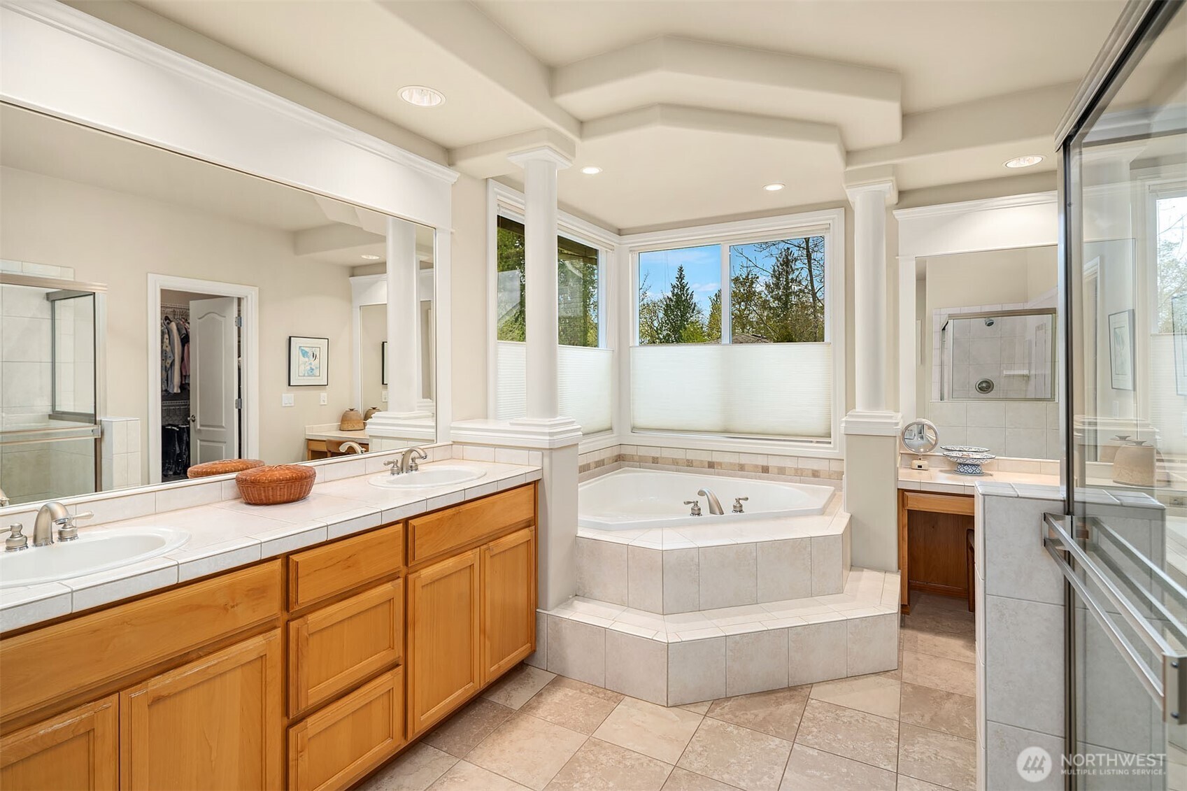 11787 159th Avenue NE, Redmond, WA 98052