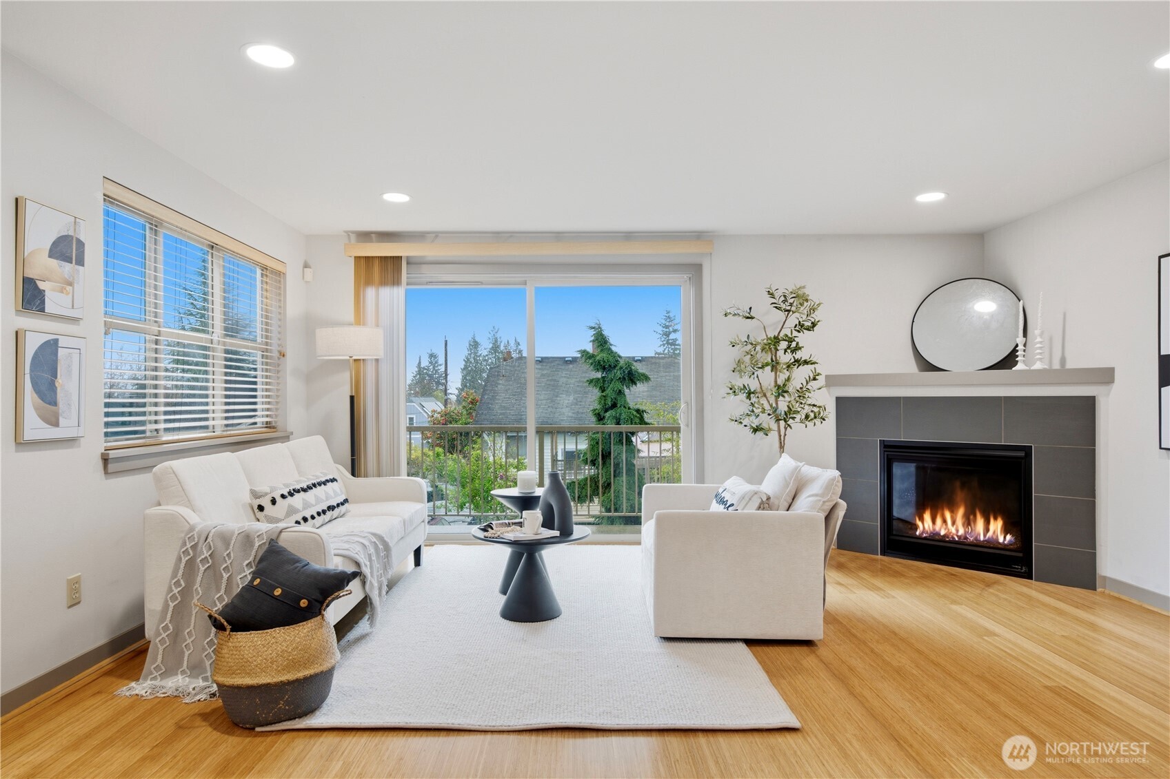 925 N 85th Street #B, Seattle, WA 98103