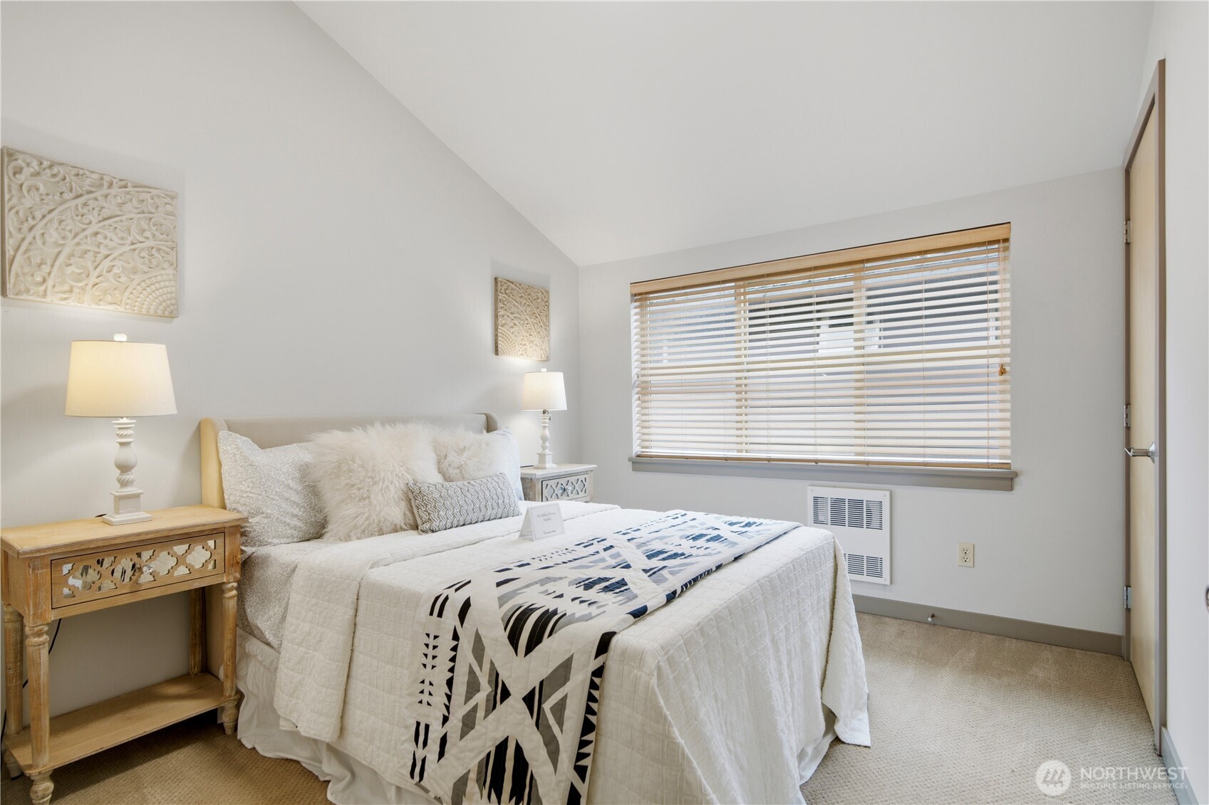 925 N 85th Street #B, Seattle, WA 98103