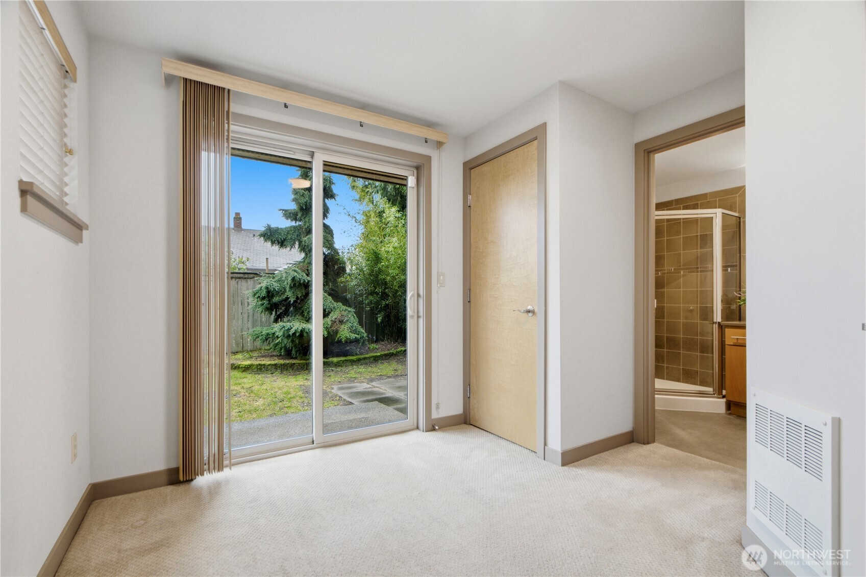 925 N 85th Street #B, Seattle, WA 98103