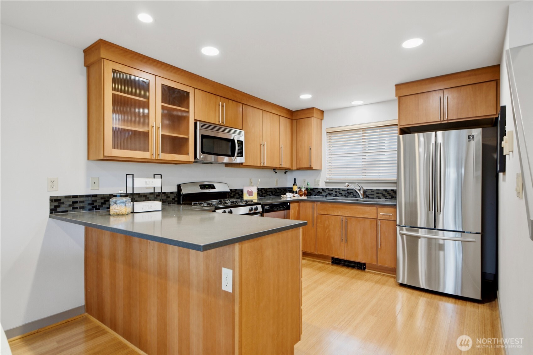 925 N 85th Street #B, Seattle, WA 98103