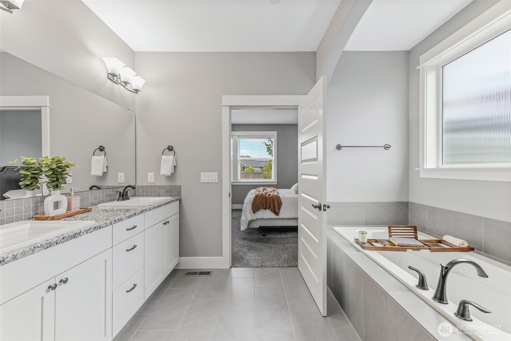 8104 NE 185th Avenue , Vancouver, WA 98682