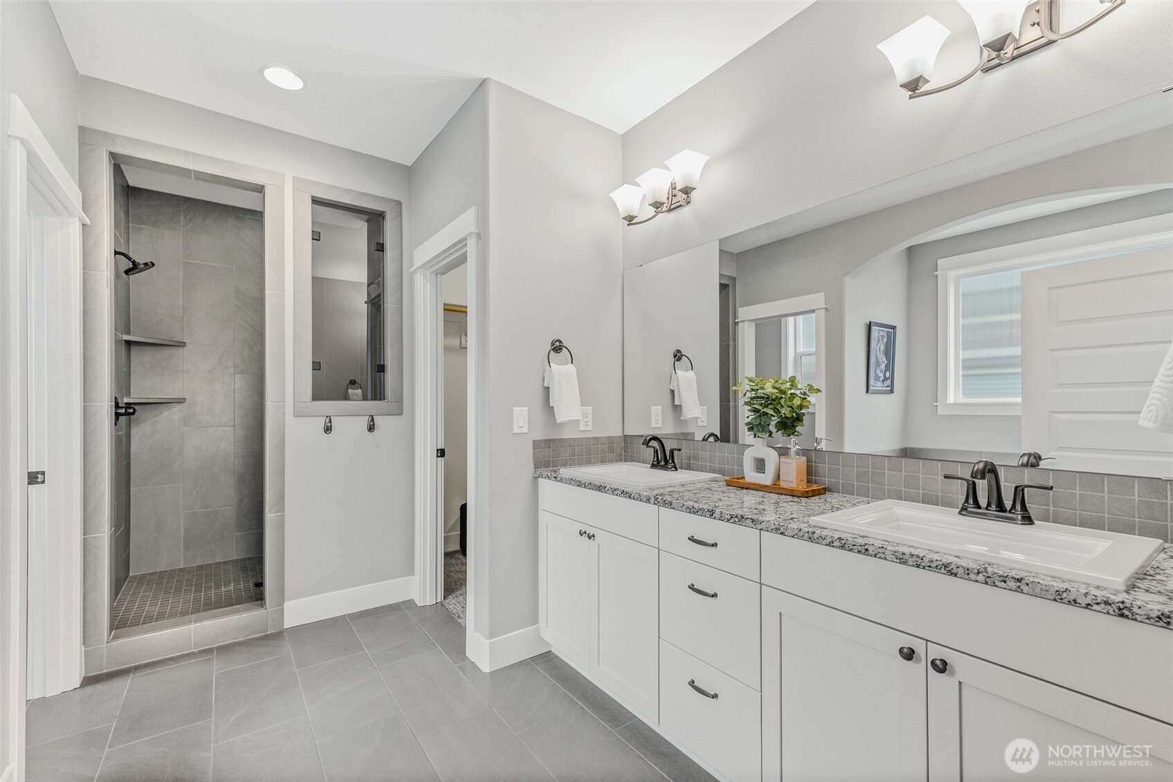 8104 NE 185th Avenue , Vancouver, WA 98682