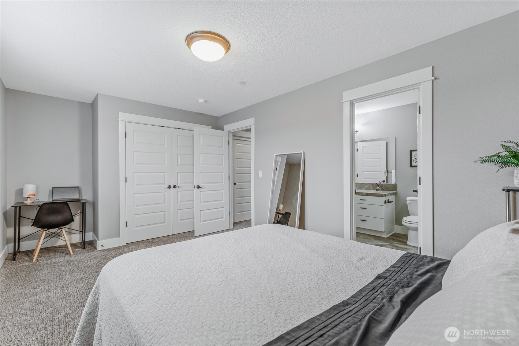 8104 NE 185th Avenue , Vancouver, WA 98682