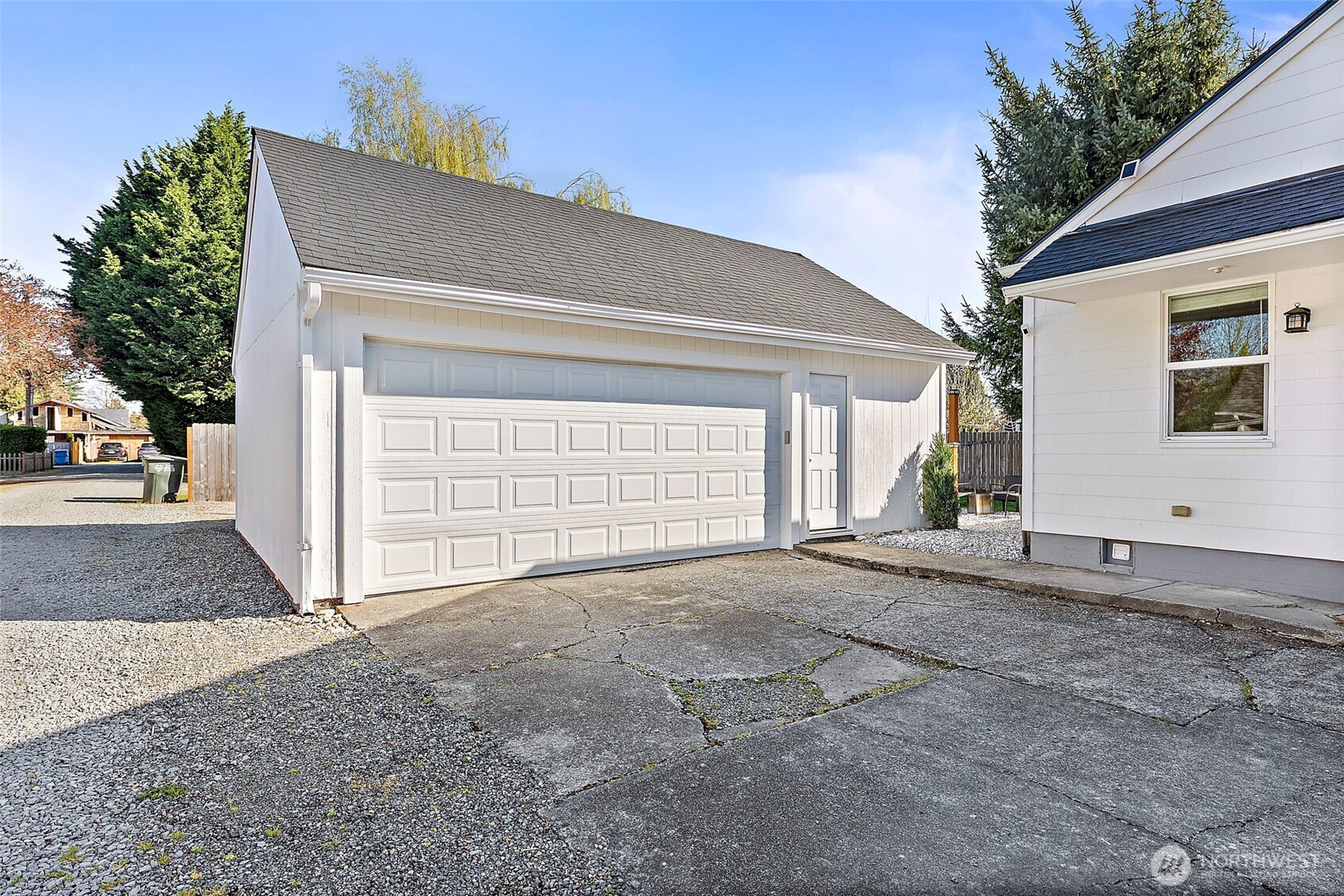713 4th Avenue SW, Puyallup, WA 98371