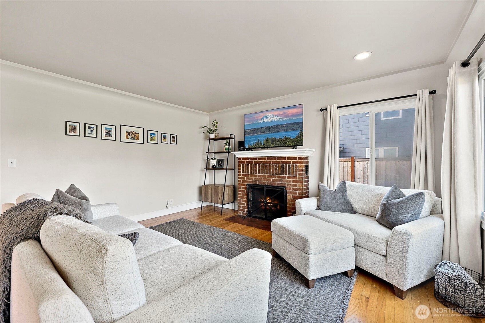 713 4th Avenue SW, Puyallup, WA 98371